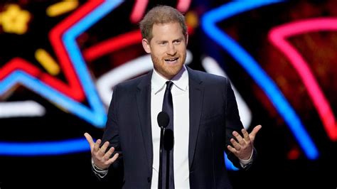 Prince Harry makes surprise appearance in Las Vegas after。